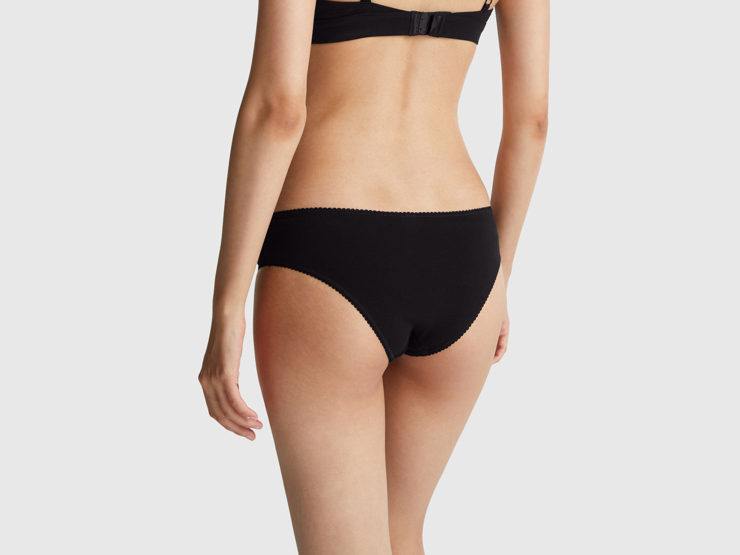 SLIP Women image number 2